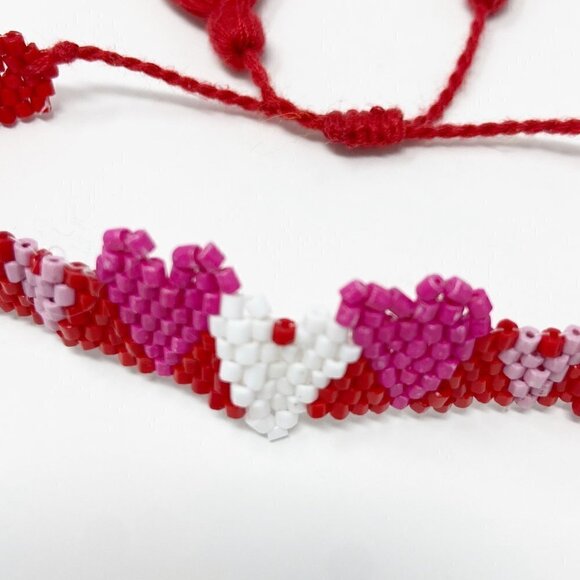 Red Hot Pink White Seed Bead Adjustable Hearts Bracelet - Picture 2 of 6